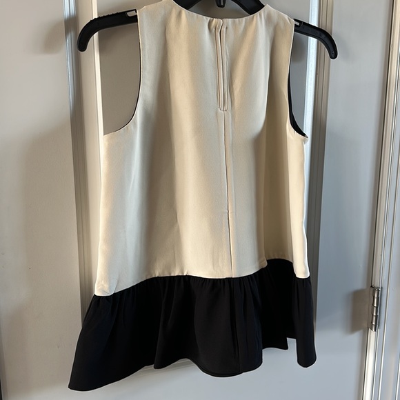 Ann Taylor Ivory & Black Color Block Top - Picture 4 of 4